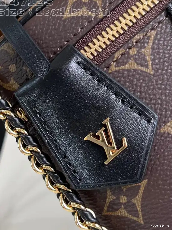 First bag ru Chain x Vanity VUITTON 11.5 Pouch-19 6.5 CM x LOUIS 0429